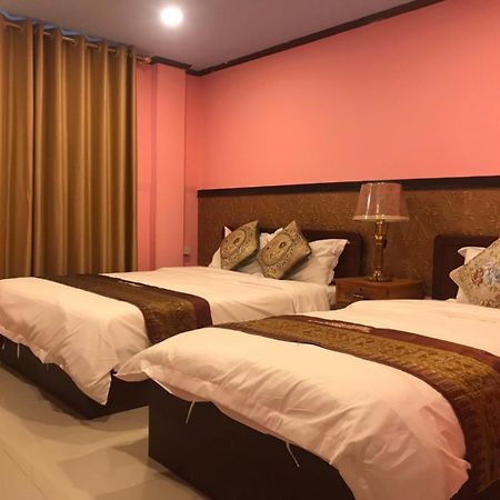梦之南win酒店 Win Hotel Cafe & Spa Вьентьян Экстерьер фото