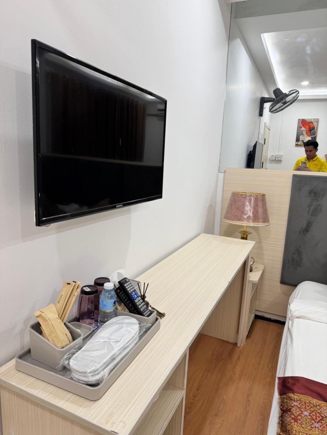 梦之南win酒店 Win Hotel Cafe & Spa Вьентьян Экстерьер фото