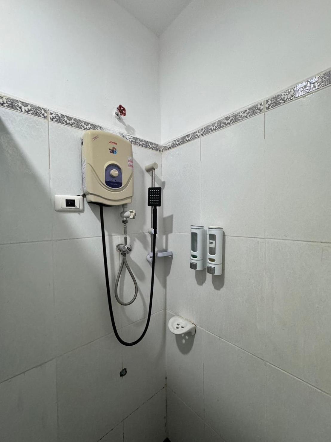 梦之南win酒店 Win Hotel Cafe & Spa Вьентьян Экстерьер фото